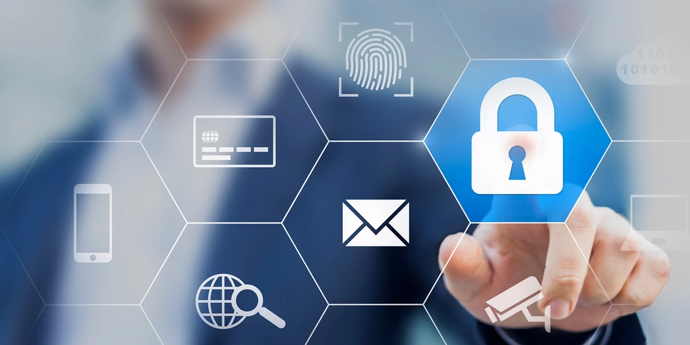 Informationssicherheit & Compliance bei LEONHARD KURZ