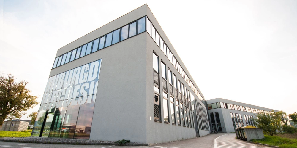 Interior- & Exteriorbauteile für revolutionäres Automobildesign