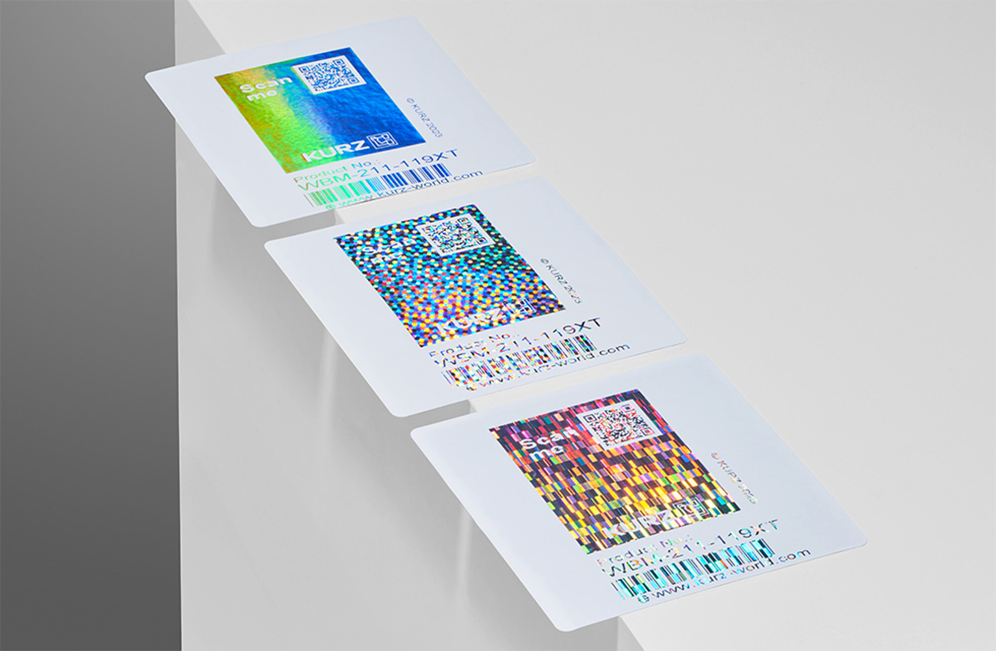 Diffraktive Kunststoffetiketten mit Hologramm-Effekt