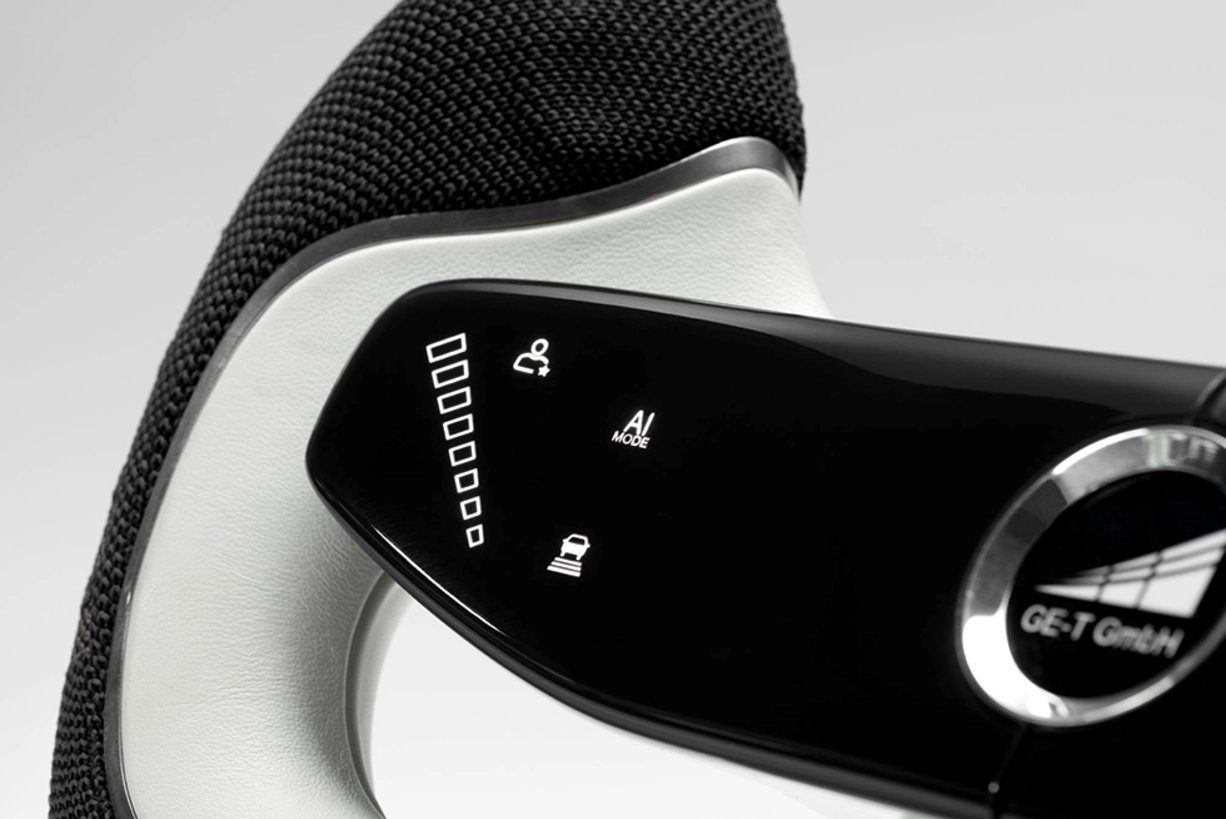 Das Lenkrad von morgen: Denken Sie Automobilität neu mit LEONHARD KURZ Lenkrad für GE-T mit futuristischen Bedienelementen von LEONHARD KURZ