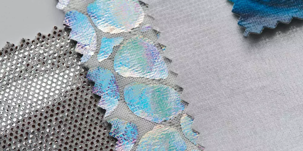 Textil-Applikationen mit LEONHARD KURZ für einzigartige Kleidungsstücke