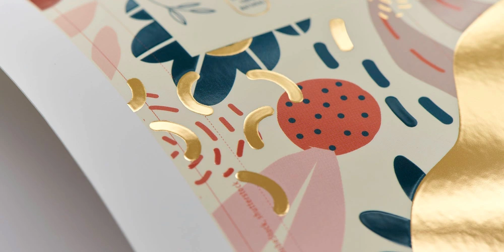 Digitale Veredelungsmaschinen für den Rollen- & Bogendruck